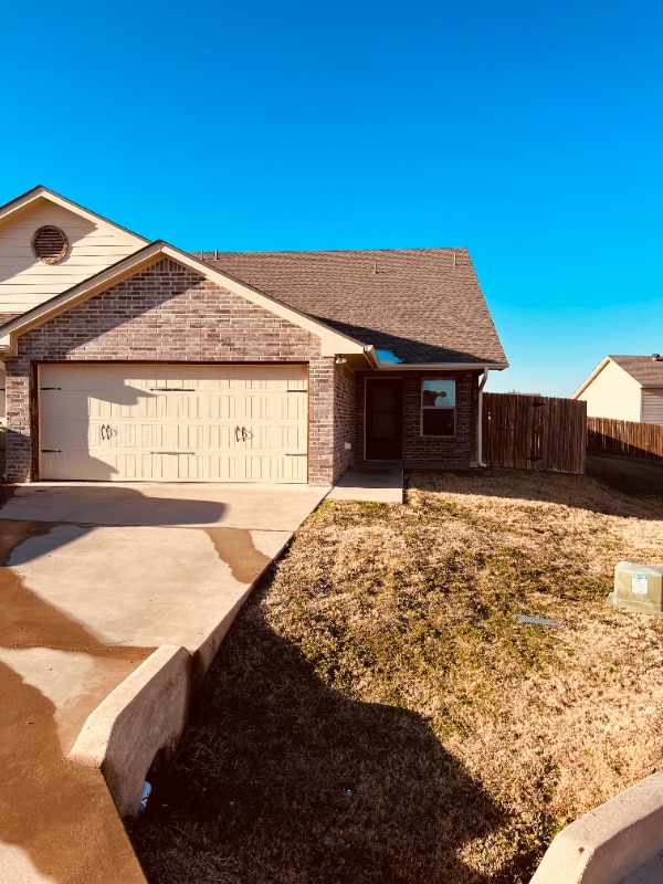 Building Photo - 903 Dart Ct