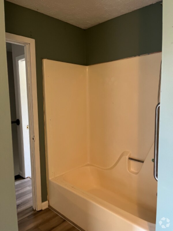 Meadow Hills Apartments for Rent with Parking Greenwood, IN 2