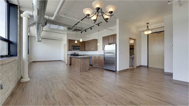 Kitchen - 1701 NE Madison St