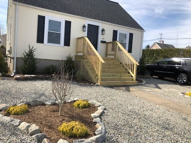 Primary Photo - 26 Quinton St