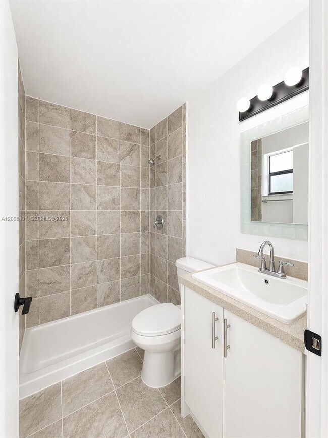 Foto del edificio - 3204 San Remo Cir