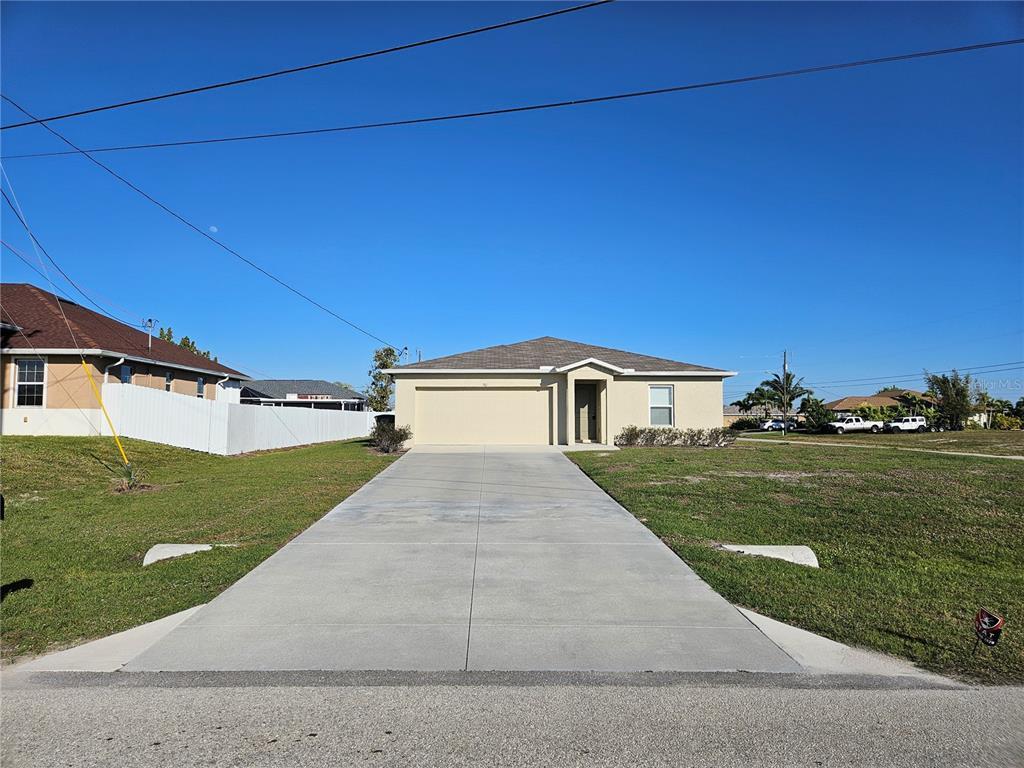 Foto principal - 901 NW 15th Pl