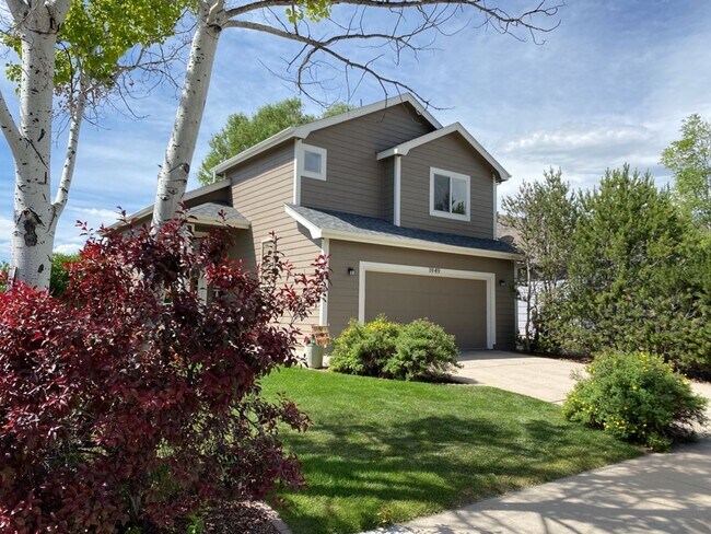 Foto del edificio - Lovely! 3 bed/3 bath, 2-story home in Sout...