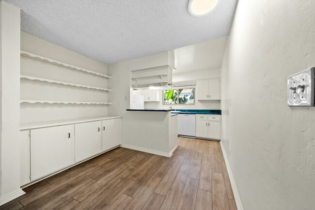 Building Photo - 3737 Keating St