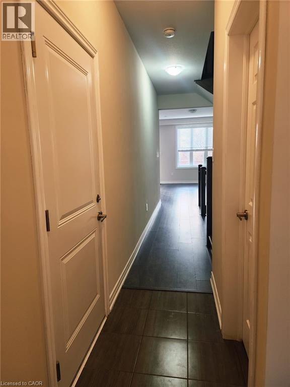 Building Photo - 33 Hollywood Ct