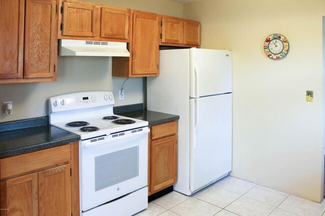 Kitchen - 1651 Rosetine St