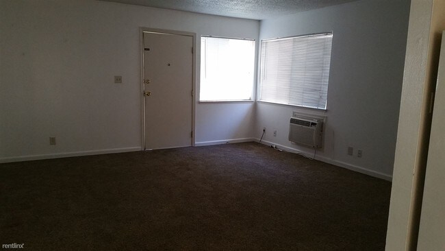 Building Photo - 617 San Miguel Ave