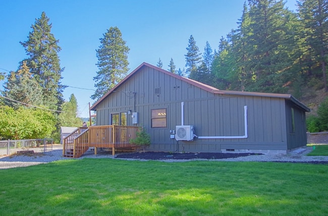Building Photo - 70 Gobblers Knob Rd