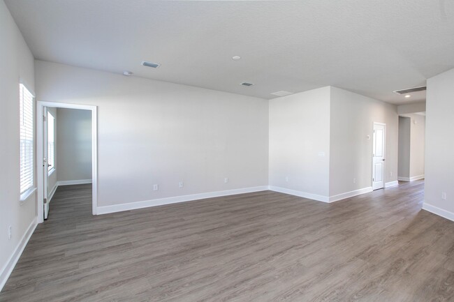 Building Photo - 10179 Gliding Eagle Wy