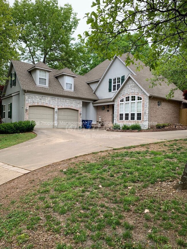 Foto del edificio - 300 Genesis Dr