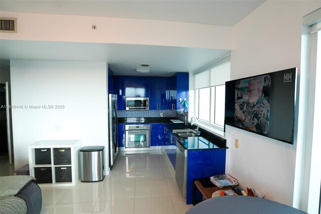 Foto del edificio - 60 SW 13th St