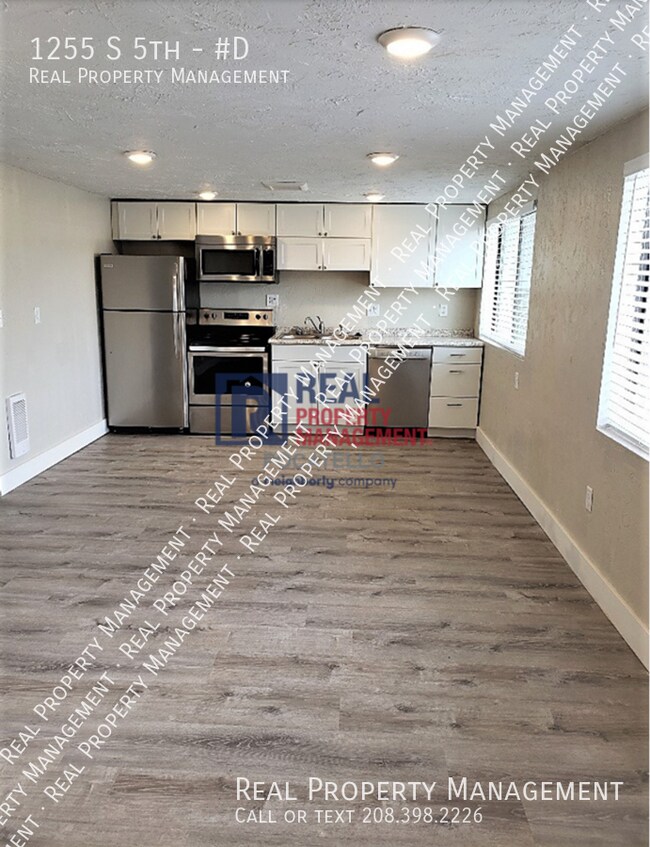 Building Photo - 1255 S 5th-#D