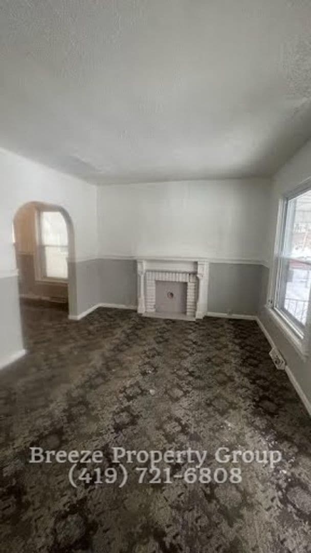 Building Photo - 2564 Foraker Ave