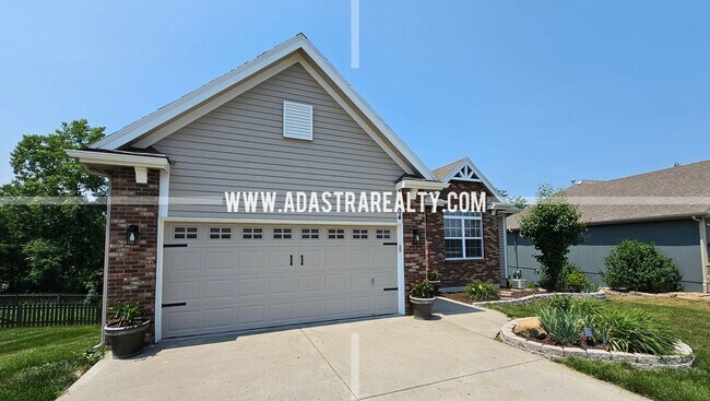 Foto del edificio - Fabulous Ranch Home in Liberty-Avaialable in MARCH!!