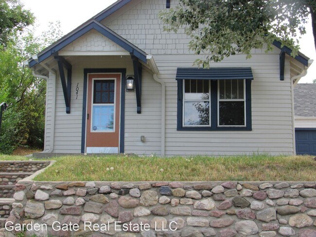 Building Photo - 3 br, 2 bath House - 1041 S. McKinley St.