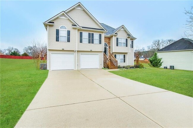 Building Photo - 80 Trailwood Gap