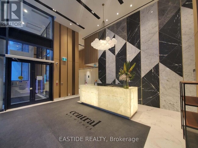 Building Photo - 38 Widmer St