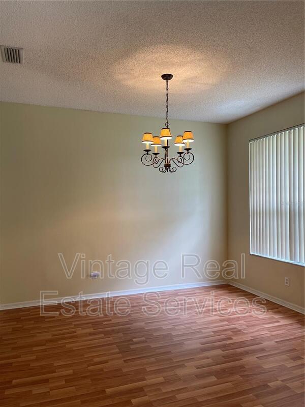 Foto del edificio - 4918 Willow Ridge Terrace