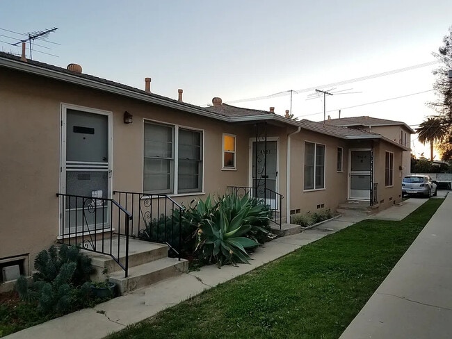 Foto del edificio - 4021 1/2 McLaughlin Ave