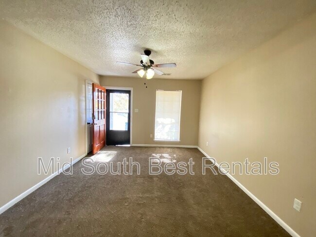 Foto del edificio - 2304 N Berkley Dr