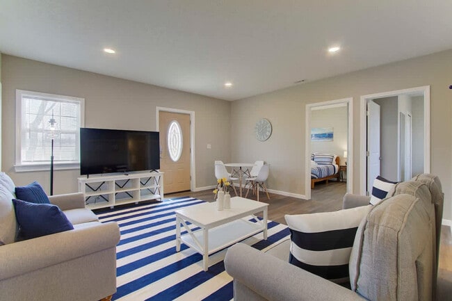 Foto del edificio - 1610 Cooper Foster Park Rd