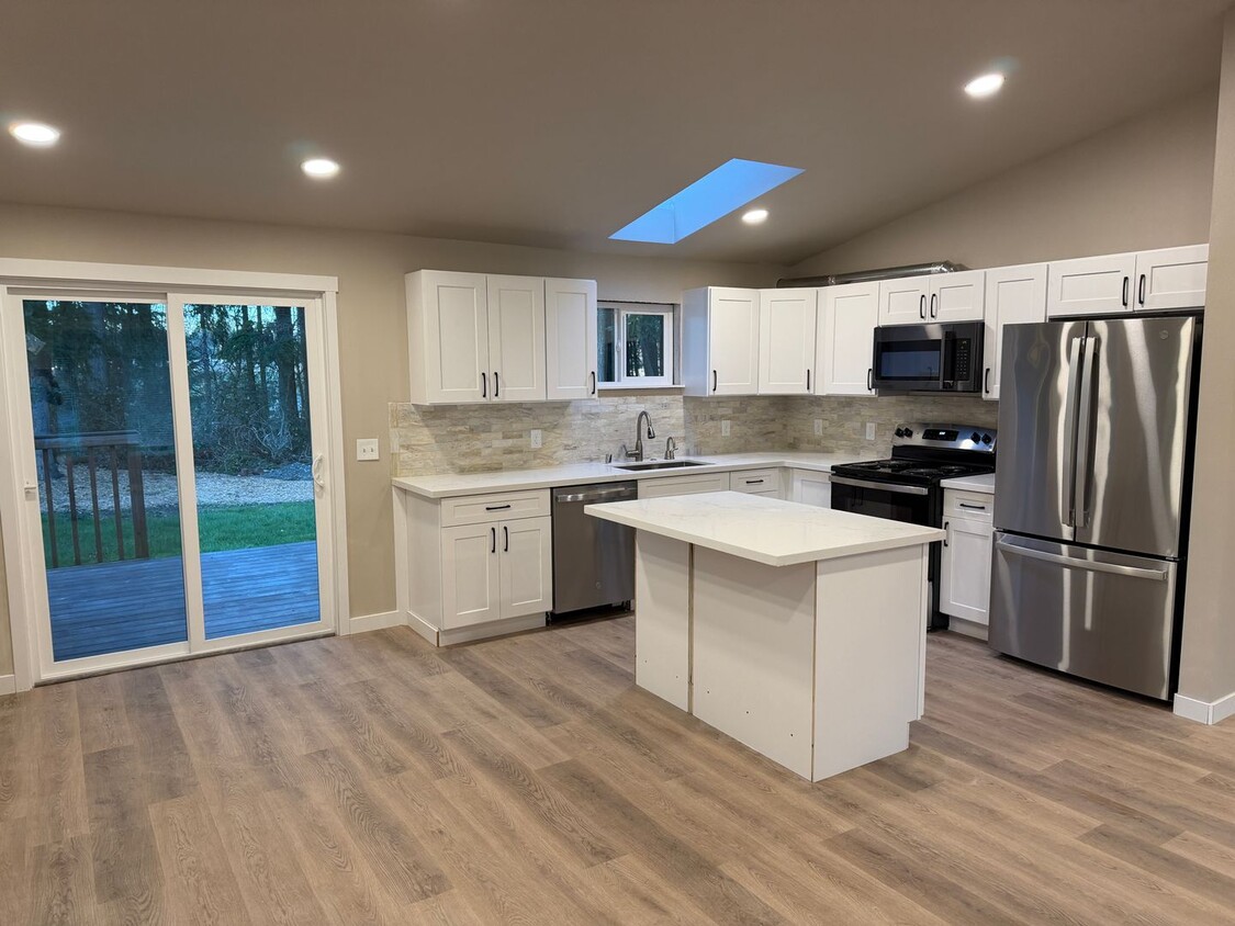 Building Photo - COMING SOON!!  Private, Adorable, Clean and completely Remodeled