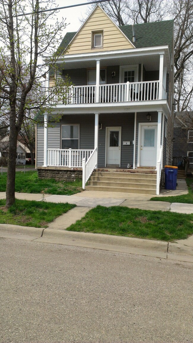 Building Photo - 625 Jackson