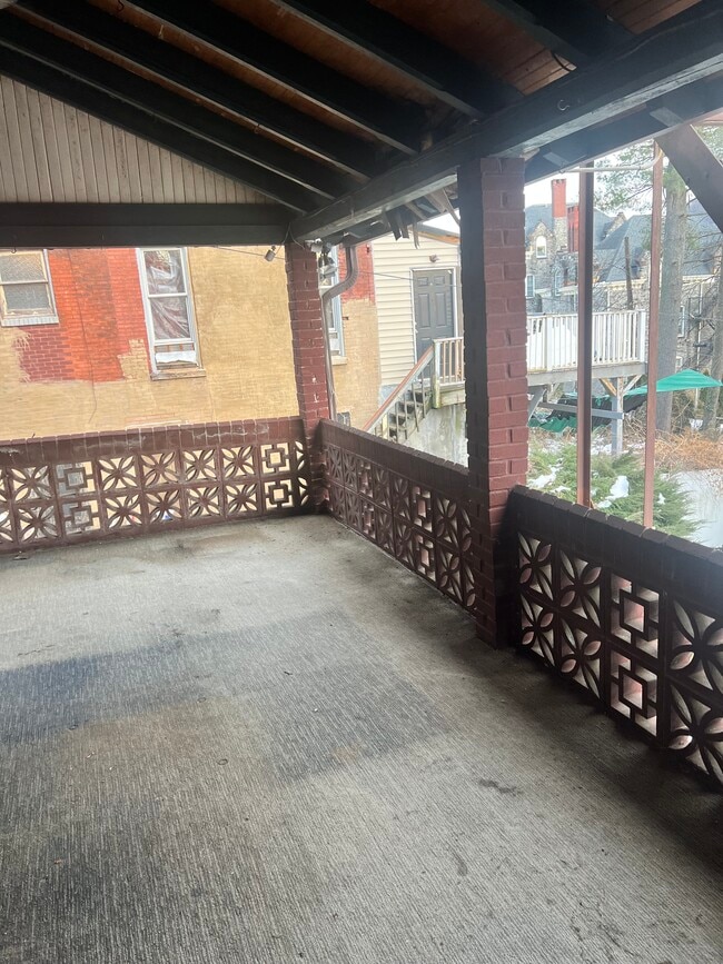 Building Photo - 1536 Mineral Spring Rd