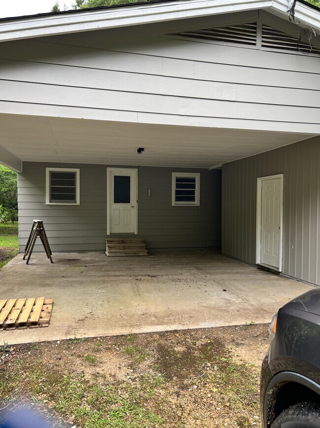 Building Photo - 1125 Johnson Rd