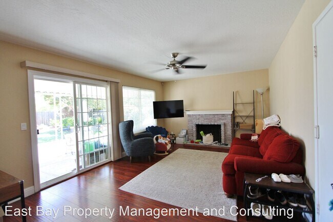 Building Photo - 4 br, 2 bath House - 31382 Santa Elena Way