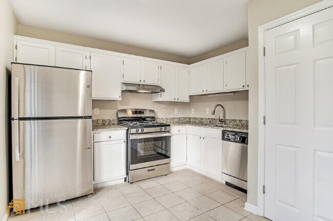 Foto del edificio - 6403 Charter Way