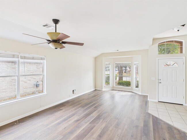 Building Photo - 741 Rusk Rd