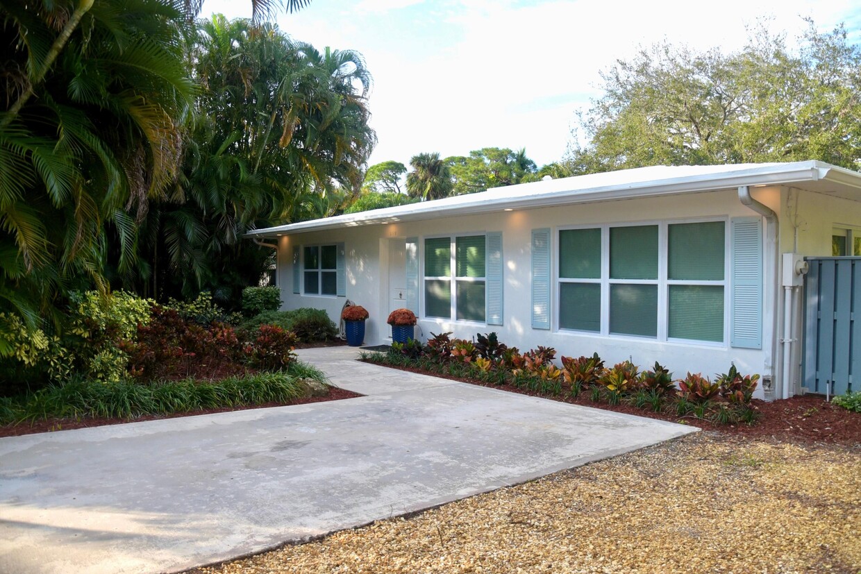 Foto principal - 219 Old Jupiter Beach Rd