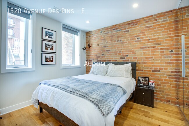 Photo du bâtiment - 1520 Av. des Pins
