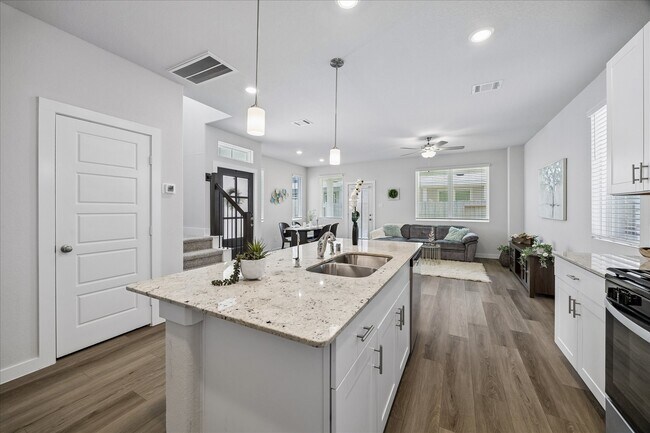 Foto del edificio - 8409 Arden valley Ln