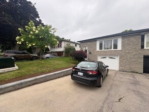 Building Photo - 164 Gemini Dr