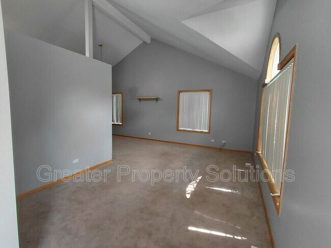 Foto del edificio - 9924 Lands End