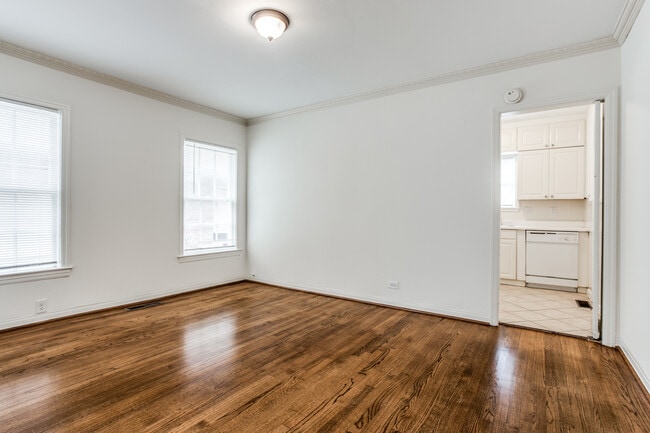 Building Photo - 4129 Grassmere Ln