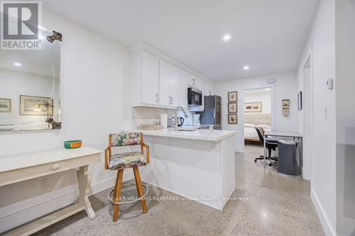 Building Photo - 64 Grenadier Rd