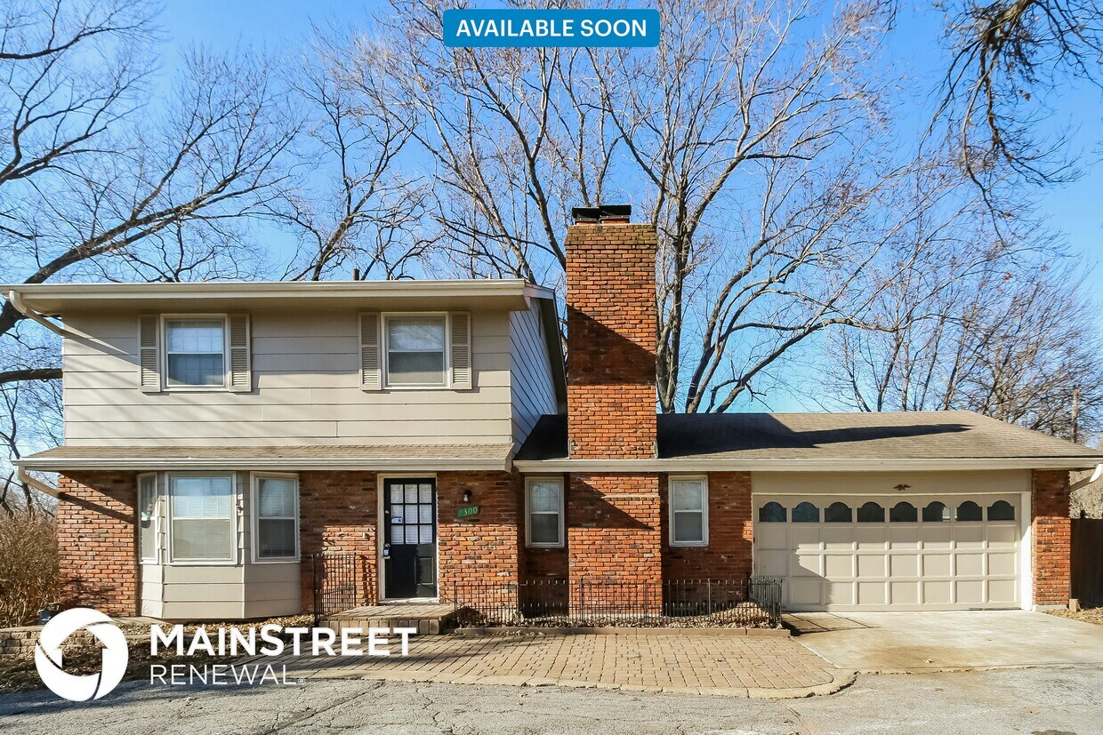 Primary Photo - 2300 NW 85th Terrace