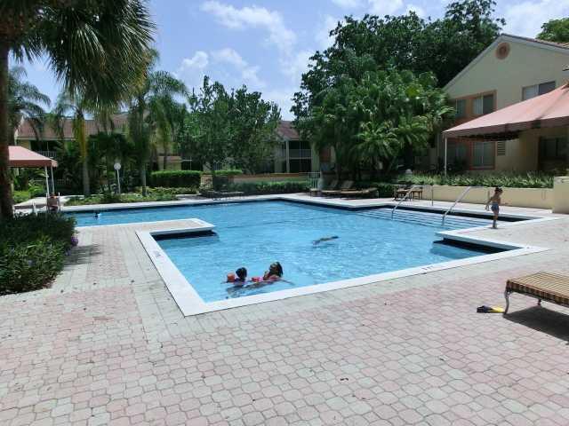Building Photo - 968 Coral Club Dr
