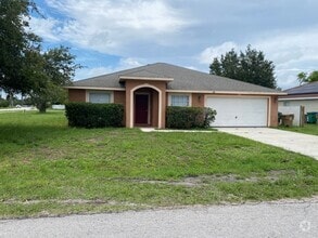 Building Photo - 701 Leonardo Ct