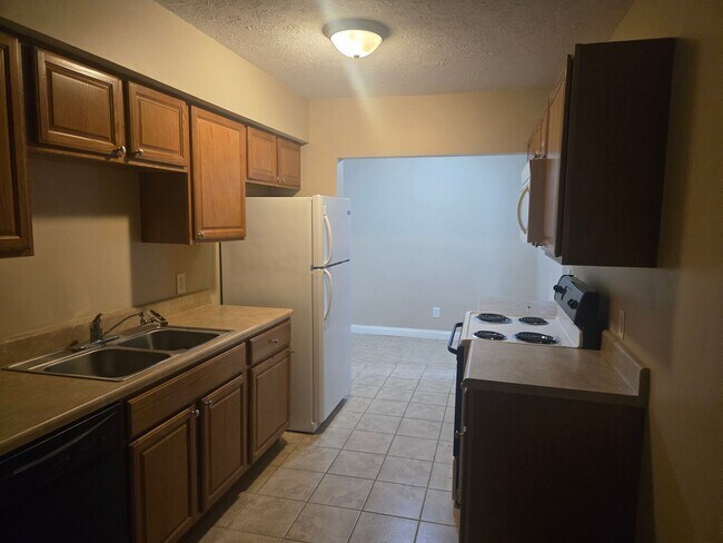 Building Photo - 1028 Watauga St