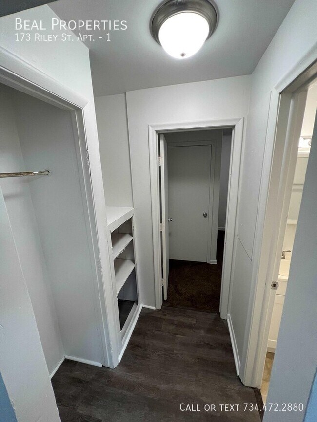 173 Riley St Unit 1, Dundee, MI 48131 Room for Rent in Dundee, MI