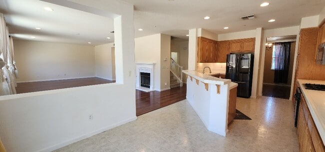 Building Photo - Welcome to American Canyon!! Beautiful Lar...