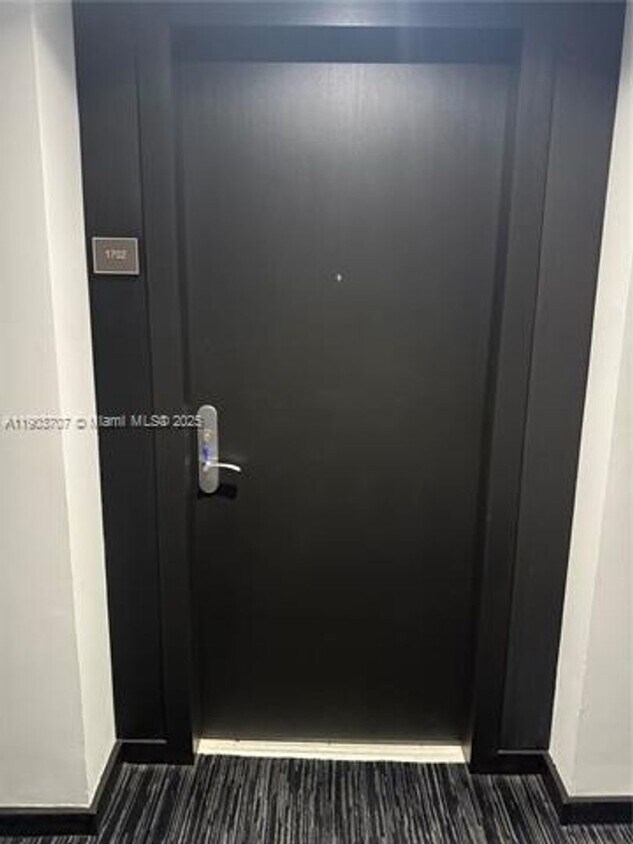 Photo - 1850 S Ocean Dr unit 1702 (A11903707)