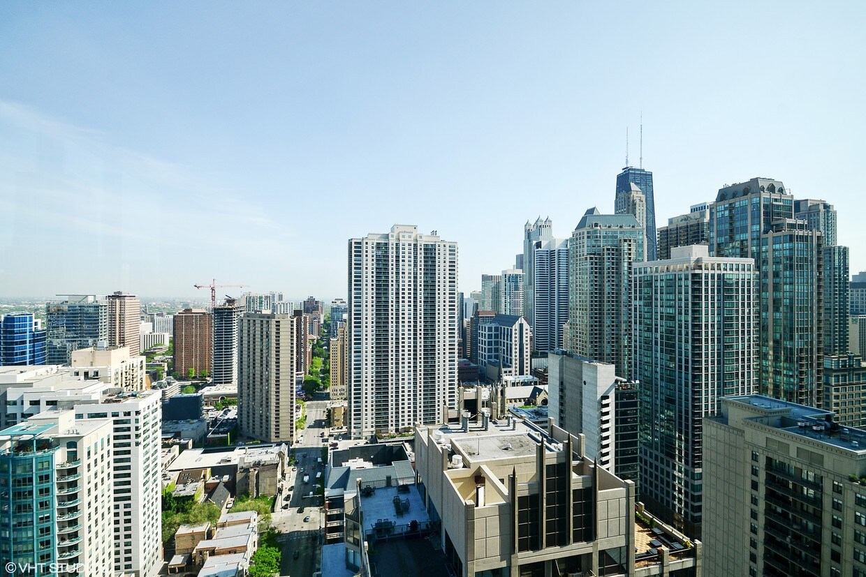 Foto principal - 33 W Ontario St