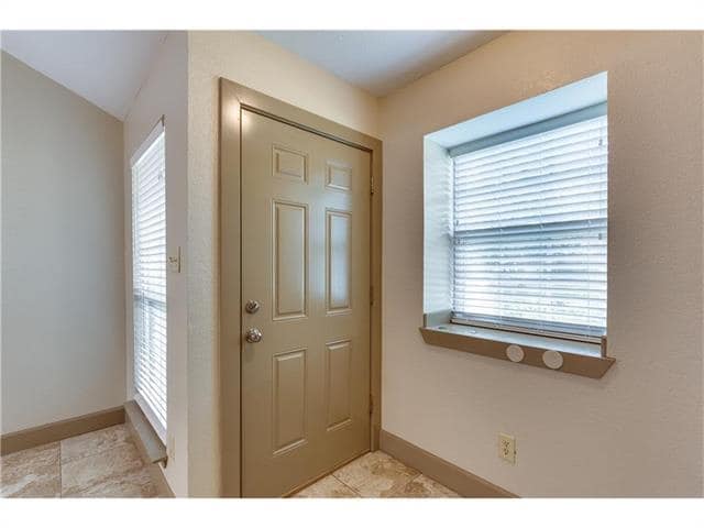 Building Photo - 2906 Penny Ln