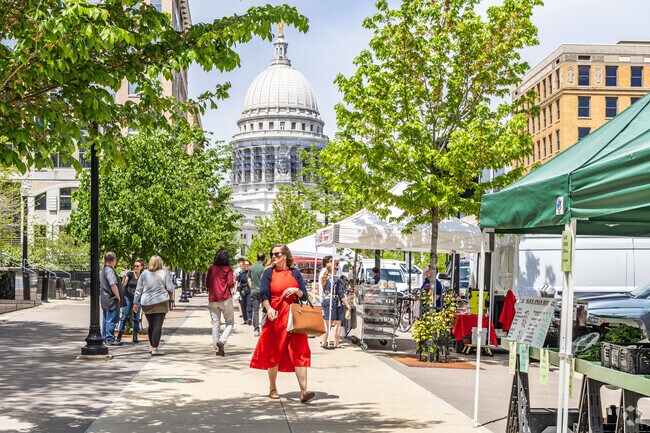 Delafield is a lovely commuter town between Madison and Milwaukee.