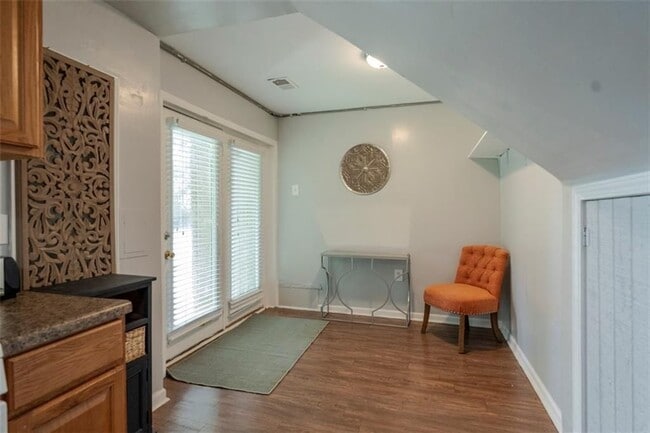 Building Photo - 2560 Piney Wood Ln